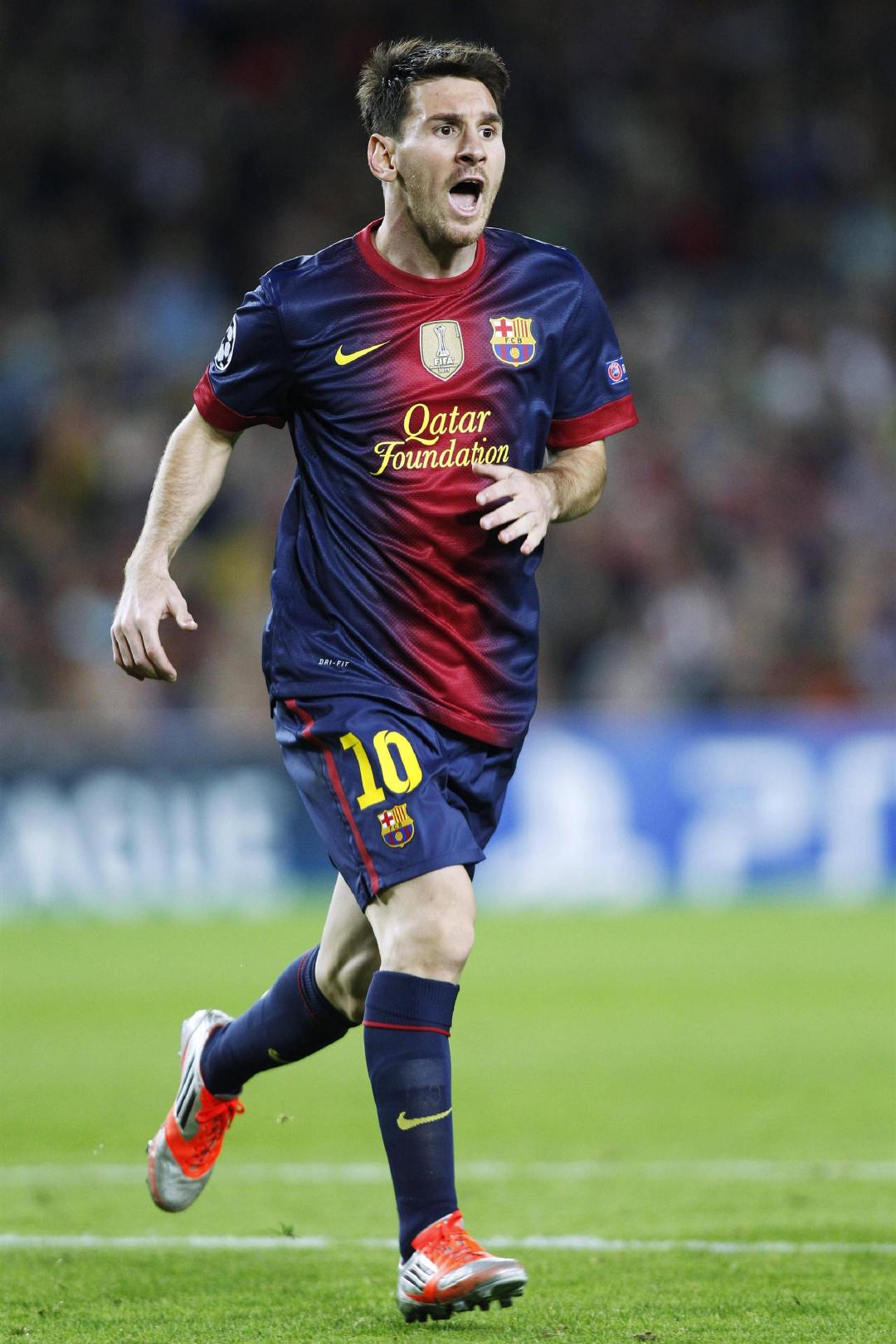 RNGM零封对手晋级三轮常规赛：ES含泪告别夏日，八冠“王朝陨落”