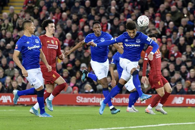 24岁国米中场发挥糟糕，外租遭退回，好在西甲球会及时救险